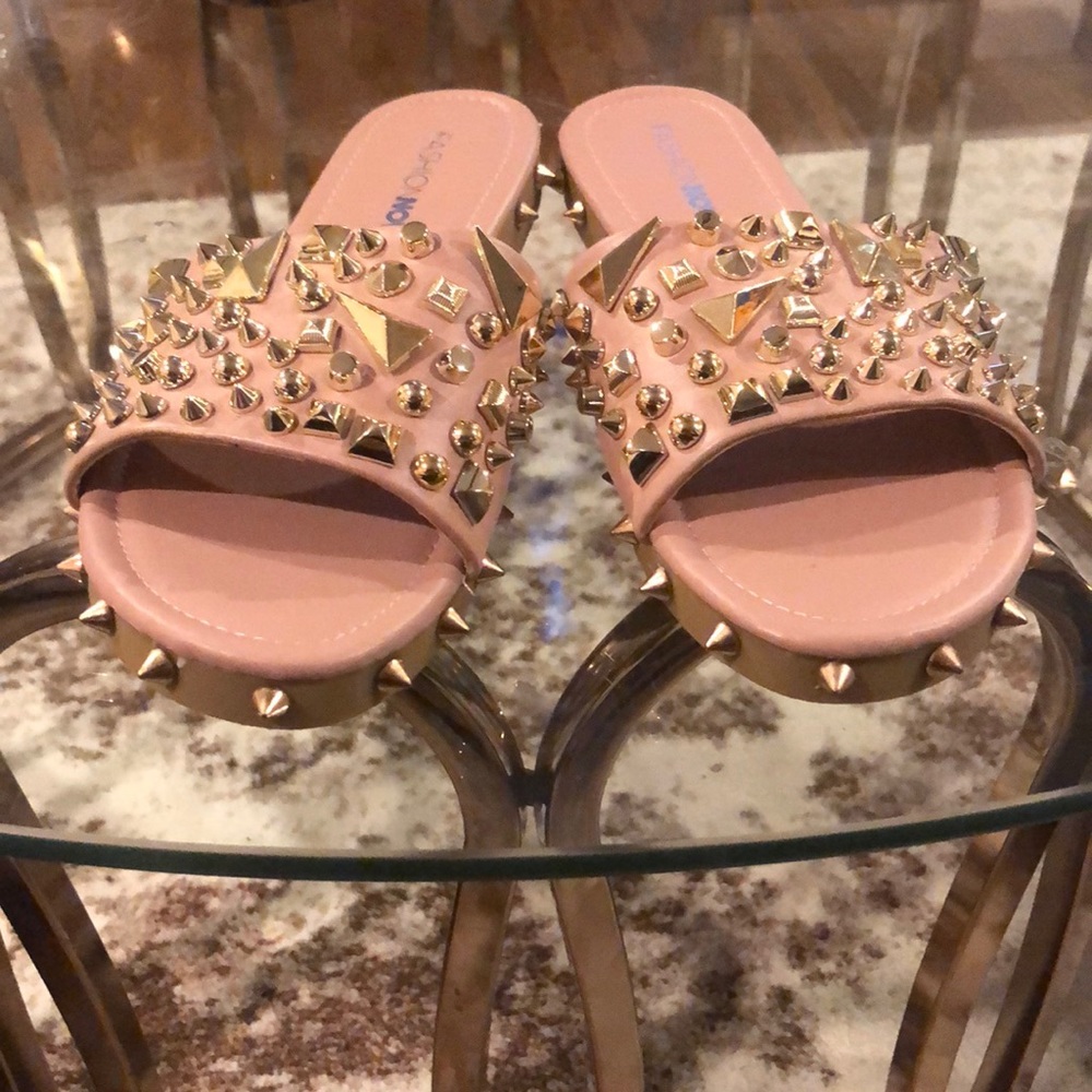 Studded Slides